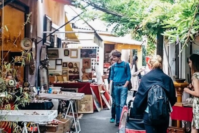 Flea Market Secrets near Montmartre: A Paris Hunt for Treasures - Key Points