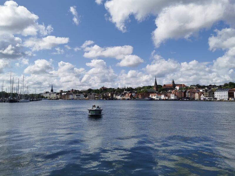 Flensburg: E-Boat rent - Starting Point and Duration Flexibility