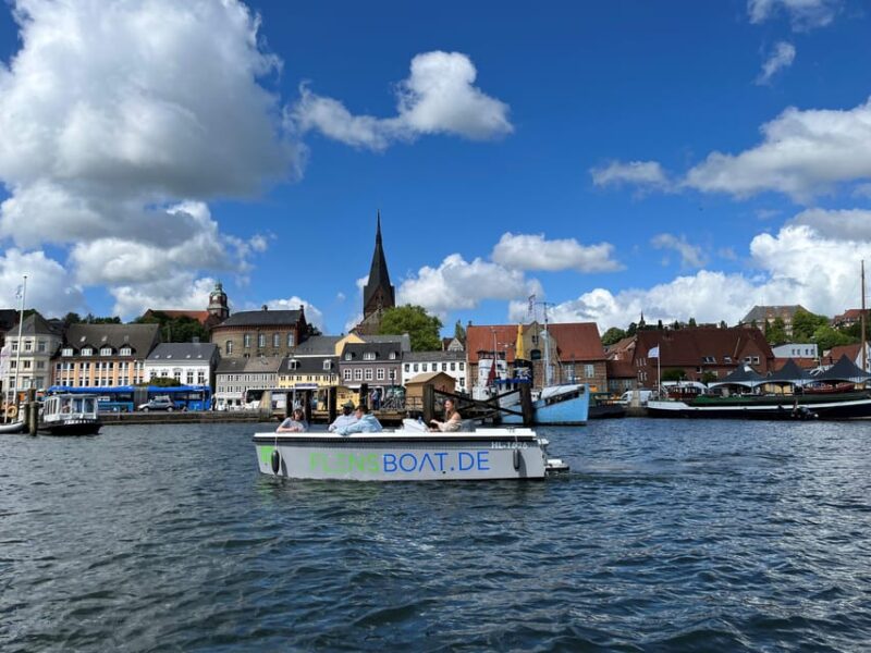 Flensburg: E-Boat rent - Who Will Enjoy This E-Boat Rental?