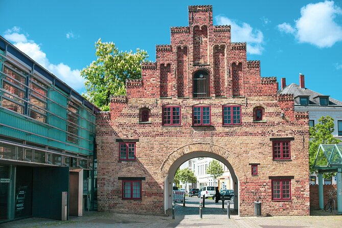 Flensburg Private Walking Tour With A Professional Guide - Discover Art, Nature, and Royal Heritage at Museumsberg Park