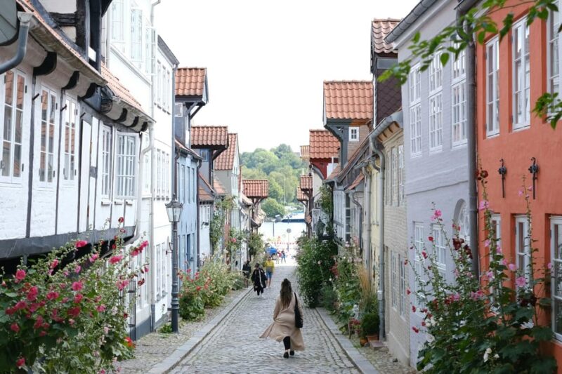 Flensburg: Running tour with insider tip guarantee - Key Points