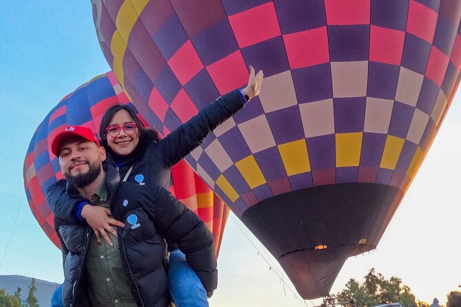 Flight in Balloon Teotihuacan+Archaeological Zone+ Breakfast in CUEVA - Teotihuacan Hot Air Balloon Flight with Aerodiverti