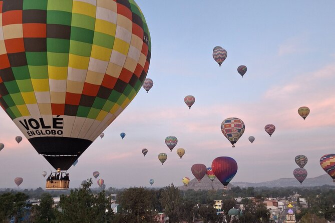 Flight in Globe, visit archaeological area, breakfast and transport - The Sum Up: A Well-Rounded Adventure with Stunning Views