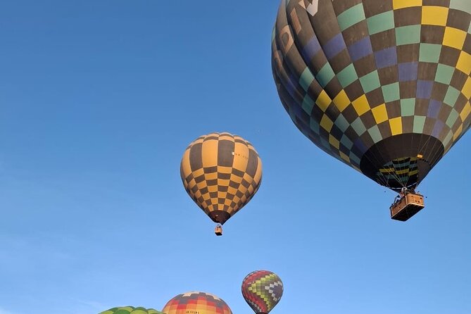 Flight in Teotihuacan Hot Air Balloon with Transportation and Breakfast - Luxurious Buffet Breakfast Near San Juan Teotihuacan