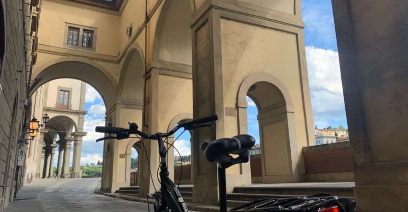 Florence: 2-Hour Guided Bike Tour-Small Group - Starting Point at Florence Tours – Enjoy Biking