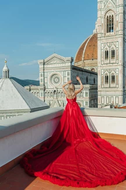 Florence: A photoshoot in luxurious dresses - The Scenic Backdrops: Florence’s Iconic Architecture and Landscapes