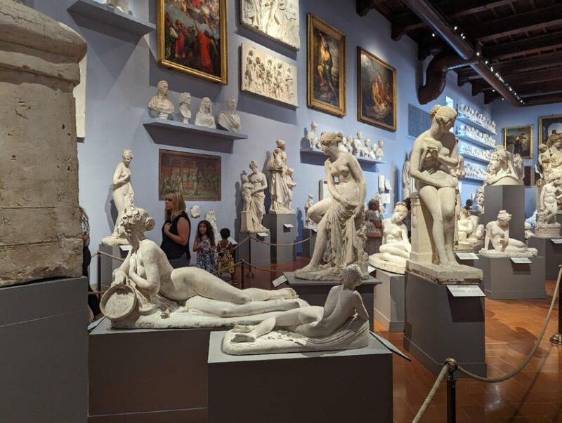 Florence: Accademia Gallery Guided Tour - How the Tour Begins: Meeting Point at Ricasoli 45