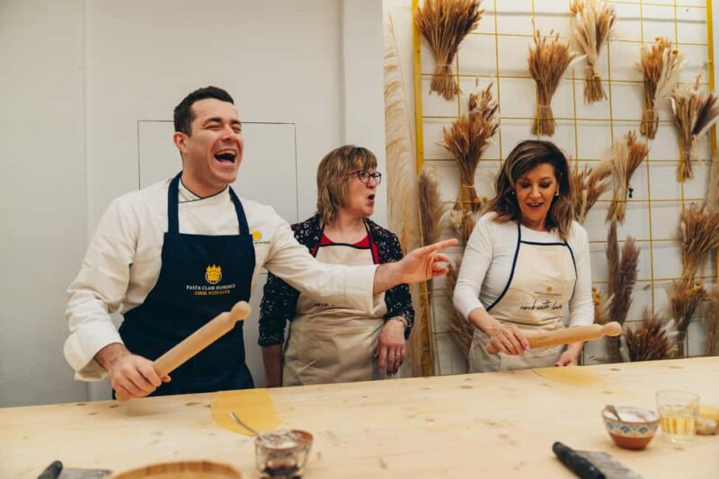 Florence: Art of Pasta Cooking Workshop with Food and Wine - Key Points