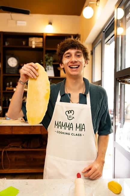 Florence: Authentic Pizza & Gelato Experience+Unlimited Wine - Key Points