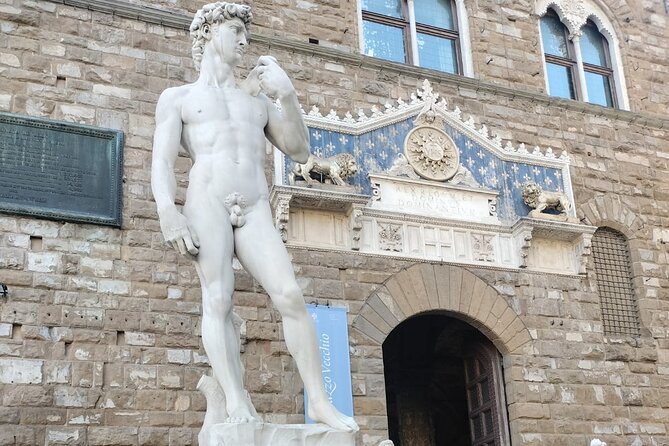 Florence Basilica of San Lorenzo and Medici Chapel Walking Tour - Exploring the Mercato Centrale and Fountain of the Boar