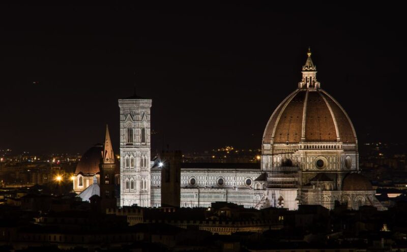 Florence by Night: 2-Hour Walking Tour - The Experience of a Guided Night Walk