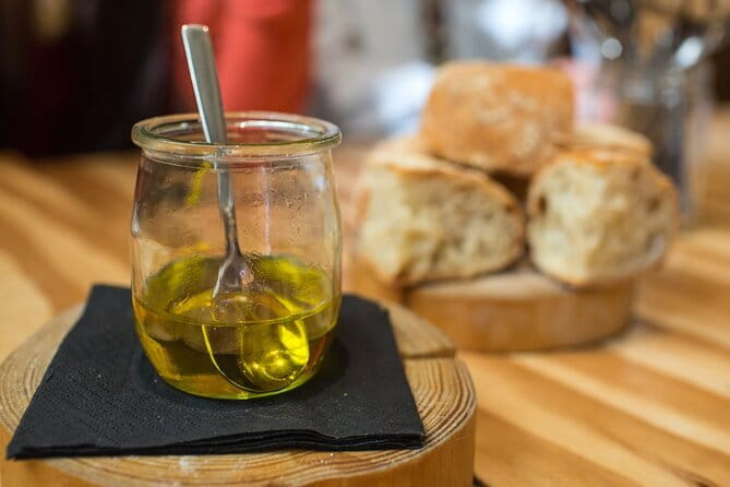 Florence Central Market Food Tour with Eating Europe - Practical Details: Meeting Point, Group Size, and Booking