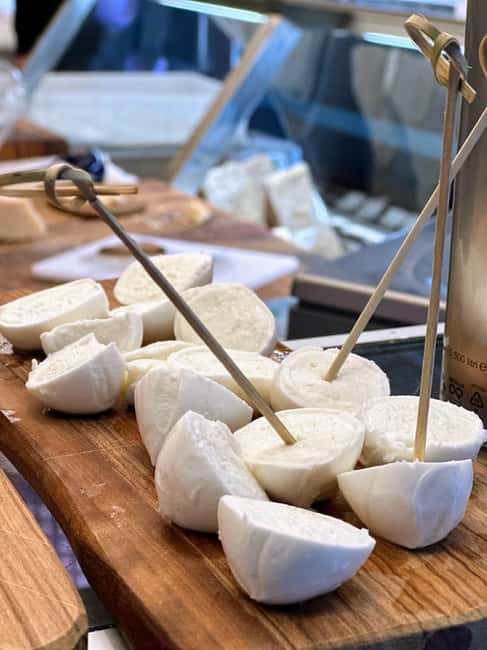 Florence: Cheese and Wine Tasting in Local Market - Key Points