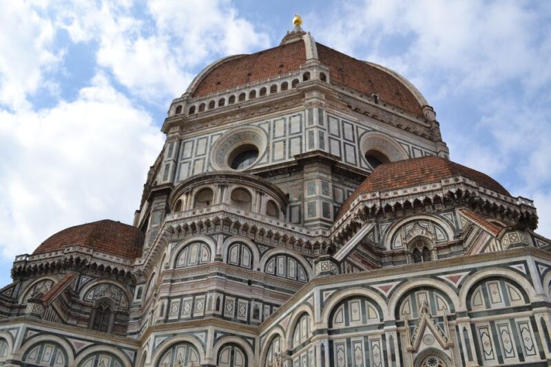 Florence: City guided walking tour - Vibrant Piazza della Repubblica