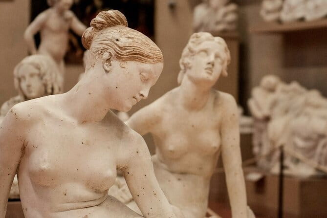 Florence City Tour: Renaissance and Medieval Visit, Accademia, Uffizi & Lunch - Lunch at a Historic Florentine Restaurant