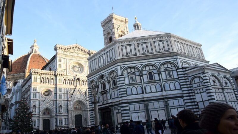 Florence: City Walking Tour and Uffizi Gallery Visit - The Experience of the Guides: Knowledgeable and Passionate