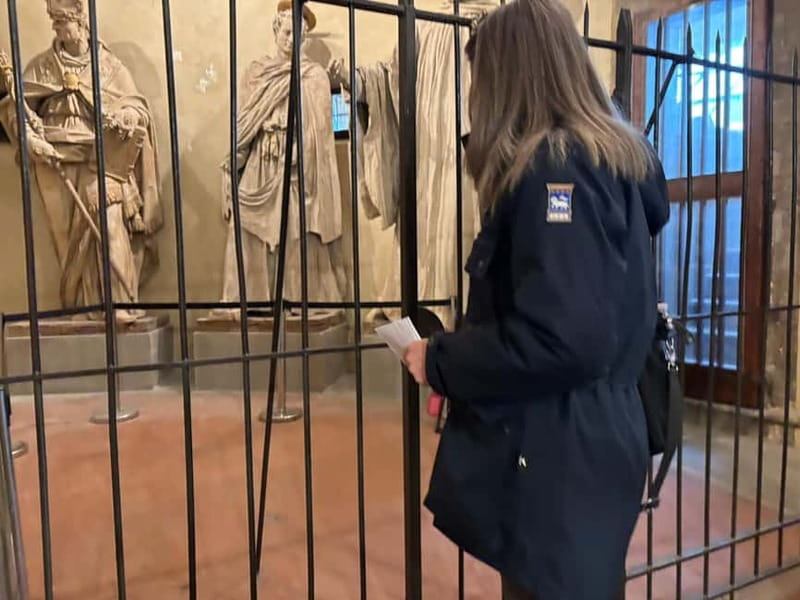 Florence: David Skip the line entry tickets & VR guide - The VR Experience: Inside Michelangelo’s Workshop