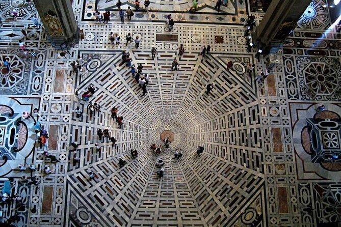 Florence: Duomo Cathedral Private Guided Tour Hosted - The Significance of Brunelleschis Cupola