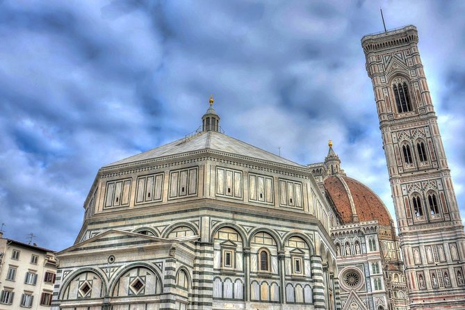 Florence Experience Tour for Families: Discovering Leonardo da Vinci - Santa Croce Basilica and Its Famous Burials