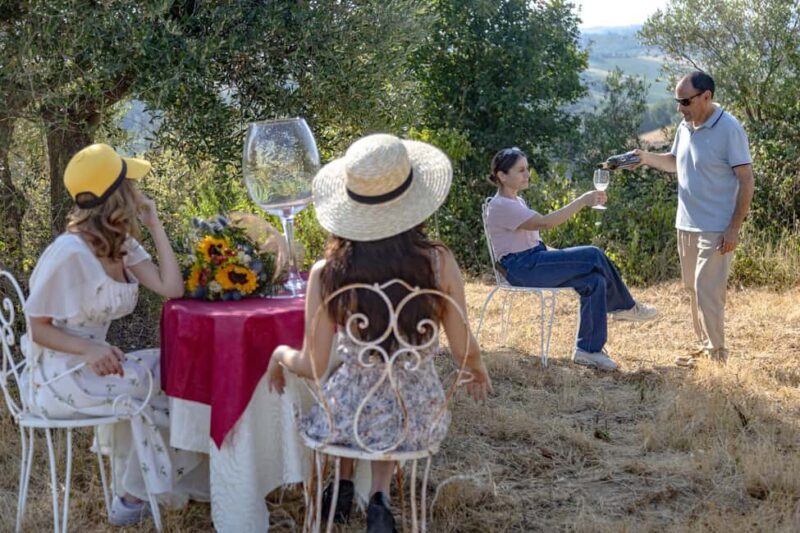 Florence: Farmhouse Picnic surrounded by nature - Enjoying a Family-Style Tuscan Meal