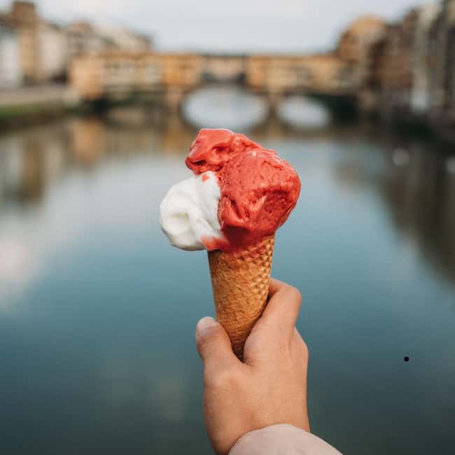 Florence: Food Tour with Wine and Gelato - Exploring Piazza di Santa Croce and Its Significance