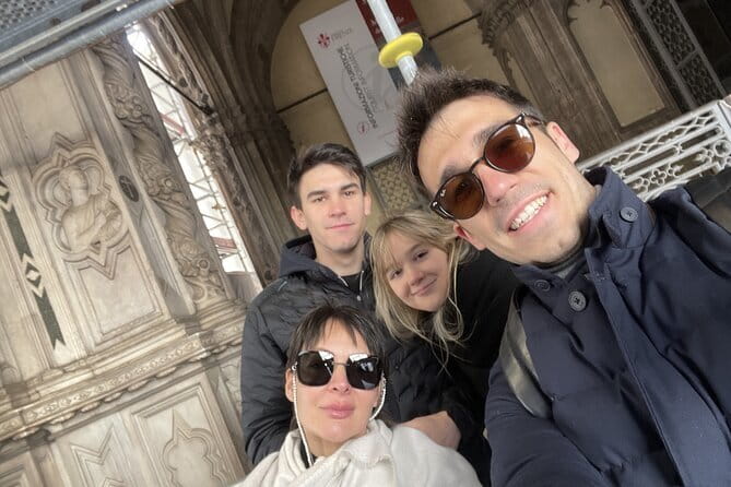 Florence Haunted Secrets: Echoes of the Dead Exploration Game - Key Stops: From Piazza della Signoria to the City Center