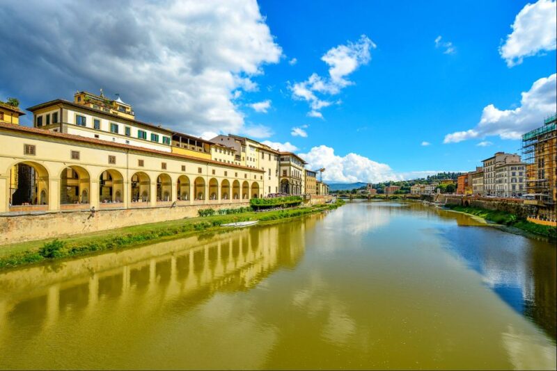 Florence: History Walking Tour with Wine Tasting - The Ponte Vecchio and Its Significance