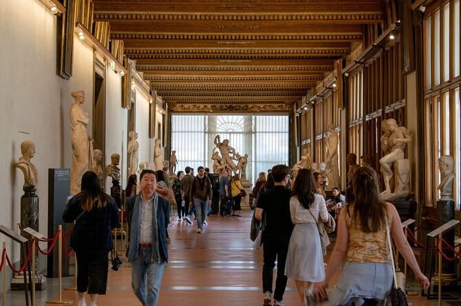 Florence in one day with a localGuide: David-City walk-Uffizi - Skip-the-Line Access at the Accademia Gallery