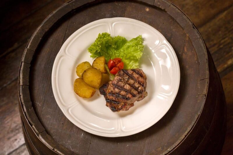 Florence: Italian wine Tasting at "Giannino San Lorenzo" - Key Points