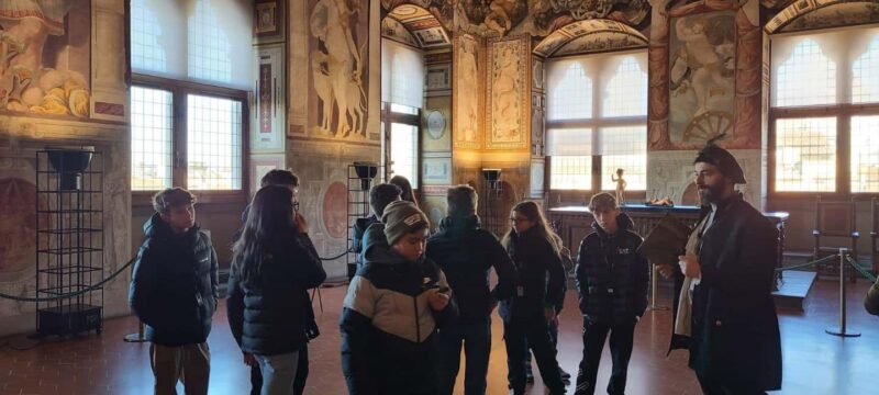 Florence: Kids Treasure Hunt in Palazzo Vecchio - Comparing This Experience to Other Florence Family Tours