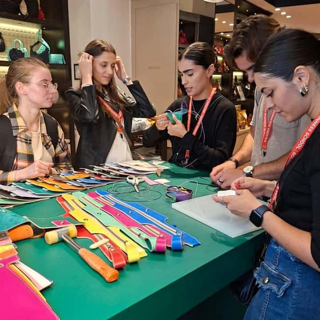 Florence: Leather Experience - Craft your own bag with Rereri in a workshop - How This Tour Compares to Similar Leather Workshops in Florence