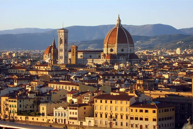 Florence, Lucca and Pisa Private Tour from Livorno - Exploring Lucca’s Enchanting City Walls and Streets