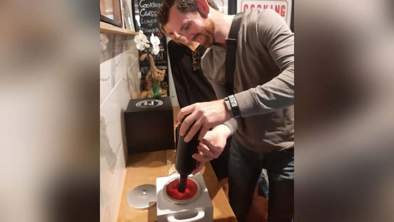 Florence: Make your wine Workshop Ponte Vecchio - The Experience Provider: Tuscan Taste’s Reputation