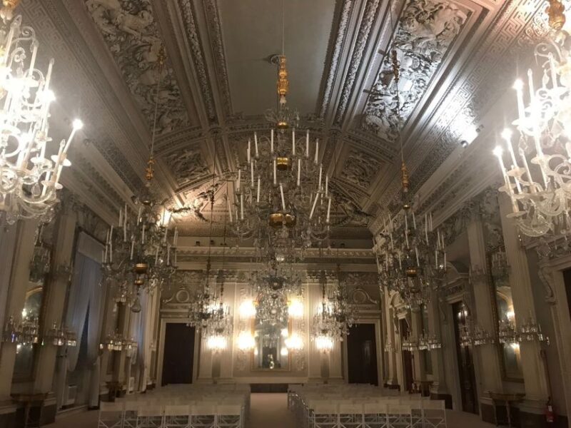 Florence: Palatina Gallery & Pitti Palace Guided Tour - The Meeting Point: Main Entrance of the Pitti Palace