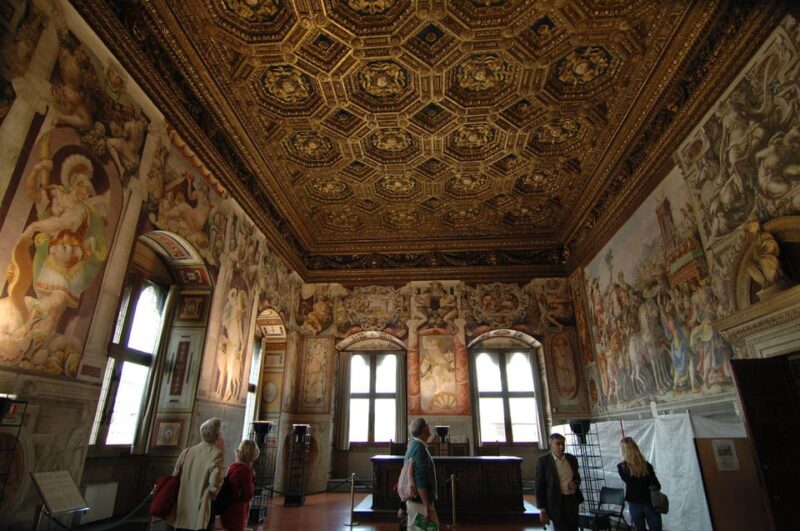 Florence: Palazzo Vecchio Skip The Line Guided Tour - Why This Tour Stands Out