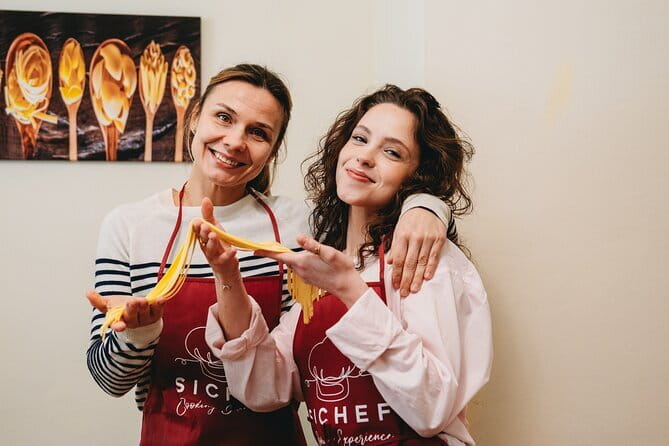 Florence: Pasta Cooking Class with Unlimited Wine - Tasting and Drinking: Unlimited Tuscan Wine and Soft Drinks