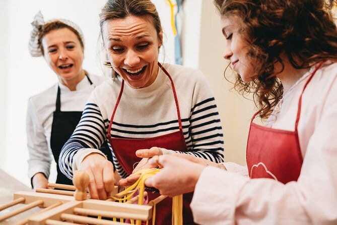 Florence: Pasta Cooking Class with Unlimited Wine - All-Inclusive Experience with No Extra Costs