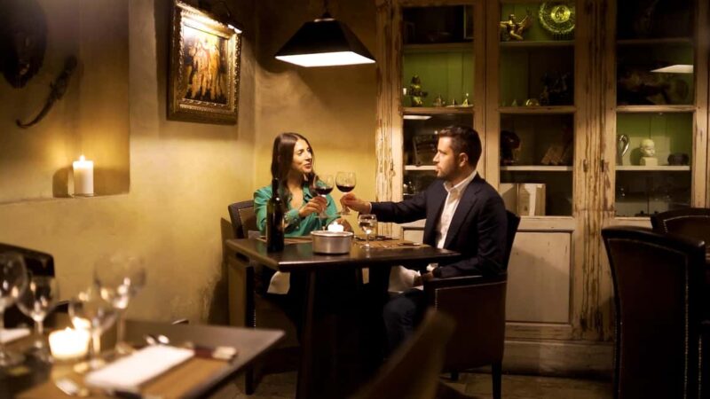 Florence: Pizza Dinner and Opera Arias Concert - Food and Beverage Experience