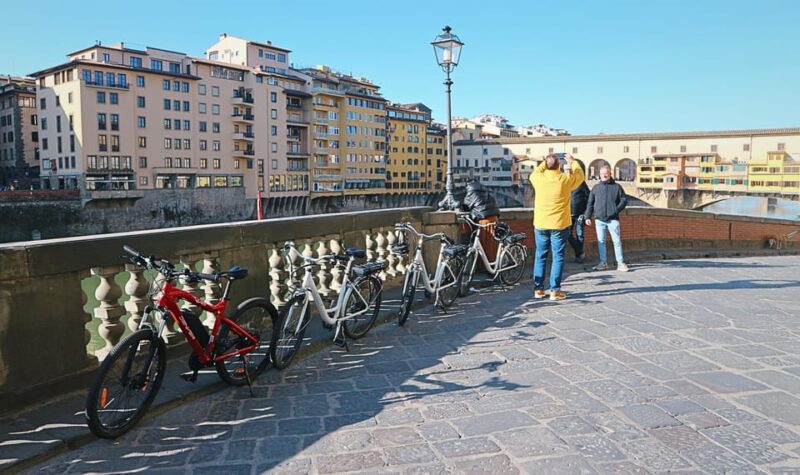 Florence Premium E-Bike Tour + Photo Shoot and Tastings - Tastings and Exclusive Shopping Opportunities in Florence