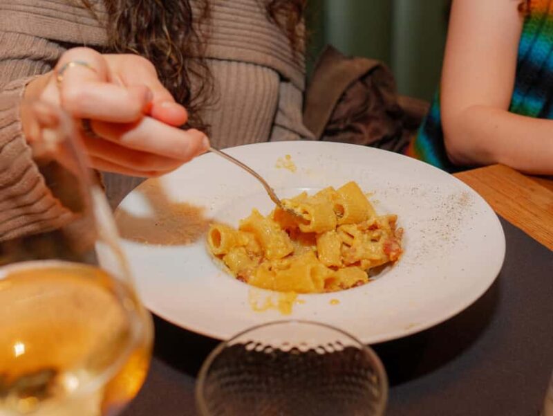 Florence: Private Food Walking Tour with Tuscan Classics - Meet Local Artisans and Hear Authentic Stories