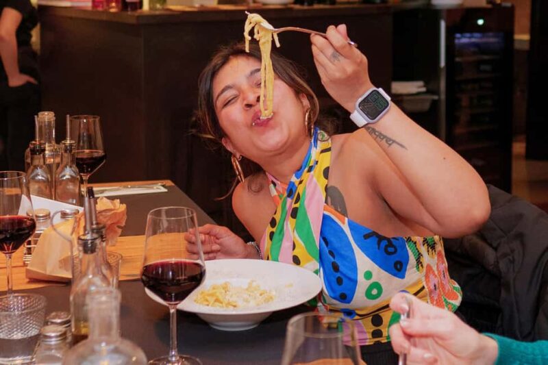 Florence: Private Food Walking Tour with Tuscan Classics - The Guide Experience: Friendly, Knowledgeable, and Engaging