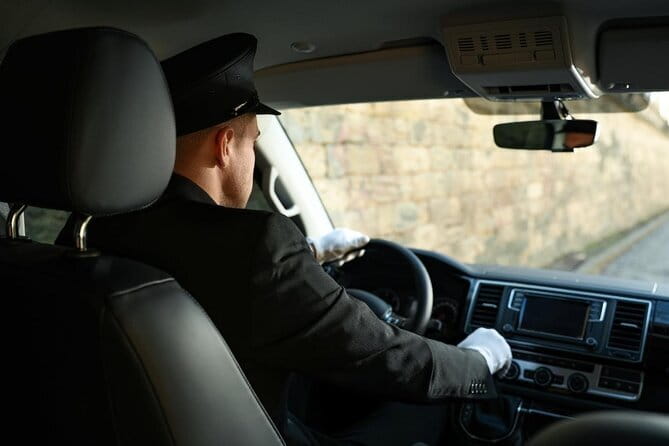 Florence Private Transfer from or to Florence Airport, Train Station and Hotel - The Comfort and Safety of Private Vehicles in Florence