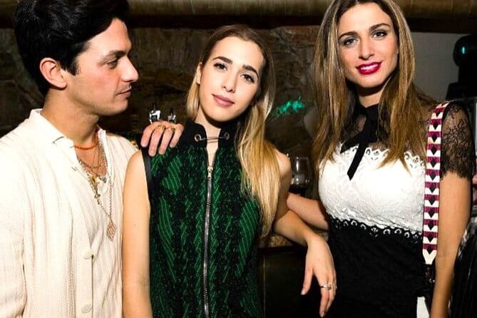 Florence Pub Crawl in the Old Town - Via Ghibellina: Playing Social Games and Enjoying Drinks