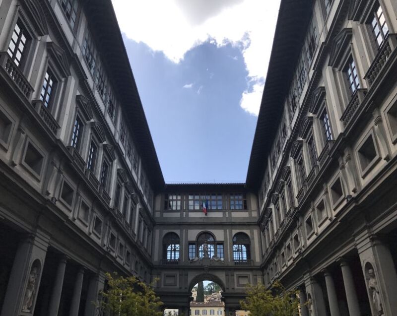 Florence: Renaissance City Walking Tour & wine windows - Explore Florence’s Renaissance Treasures in Just 1.5 Hours