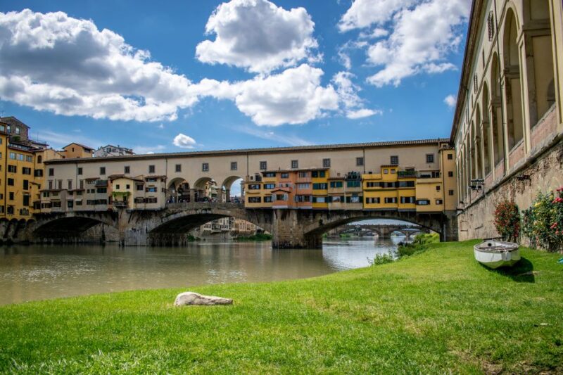 Florence: Renaissance City Walking Tour & wine windows - Inside Florence’s Artistic Heart: Uffizi and Piazza della Signoria