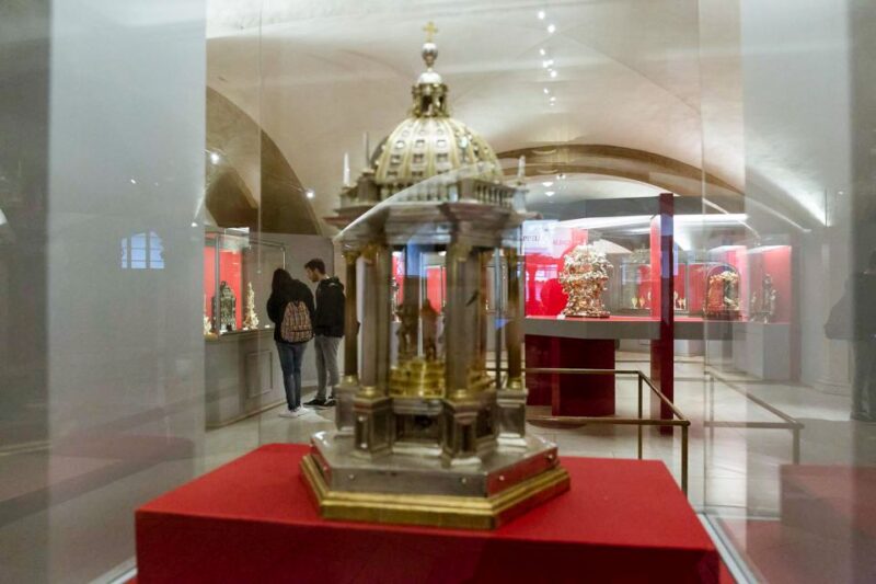 Florence: Reserved Entrance Ticket to the Medici Chapel - Practical Details: Meeting Points and Accessibility