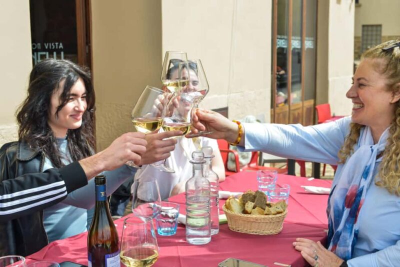 Florence: San Gimignano & Volterra Day Trip with Food & Wine - Wine Tasting at a Tuscan Estate