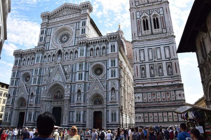Florence: Santa Maria del Fiore Cathedral Guided Tour - Inside Santa Maria del Fiore: Gothic Grandeur and Artistic Treasures