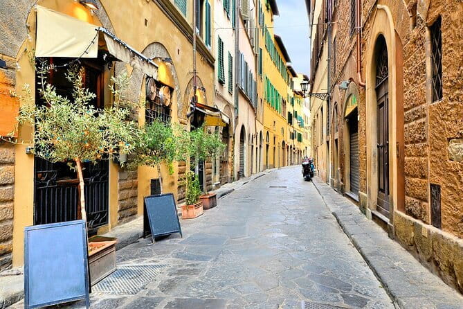 Florence: Self-Guided Video Tour with World's Top Experts - Michelangelo’s "David": The Renaissance Icon