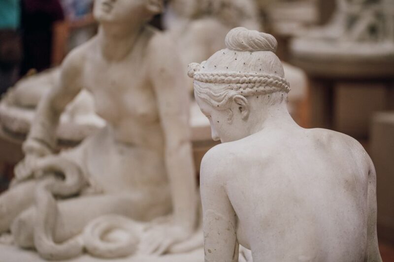 Florence: Skip-the-Line Uffizi, Accademia & Guided City Tour - Walking Tour Highlights: Ponte Vecchio & Piazza della Signoria